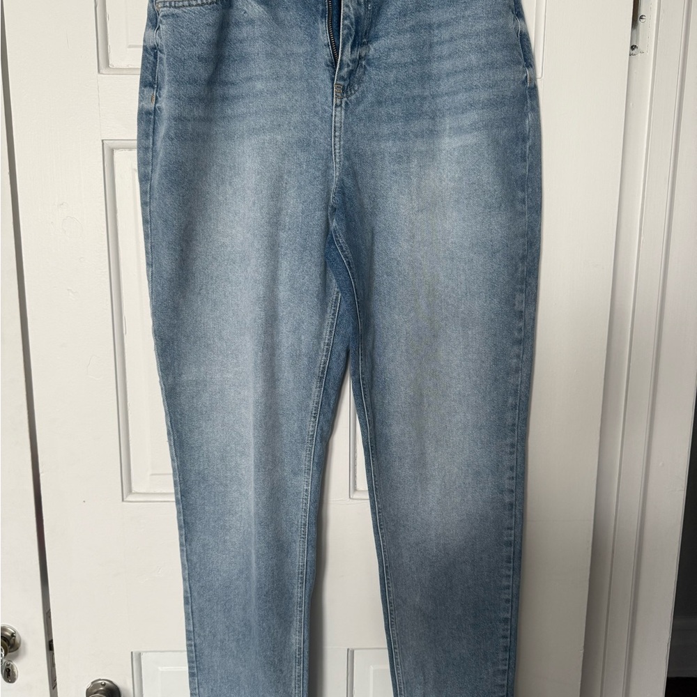 Missguided Light Blue High-Rise Women's  Mom Jeans